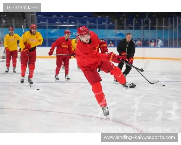 冰球教练团推出纪录片式训练手册被业内广泛引用