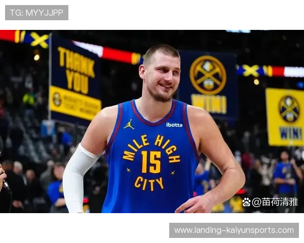 约基奇脚步柔和转身命中，掘金打出内线压迫